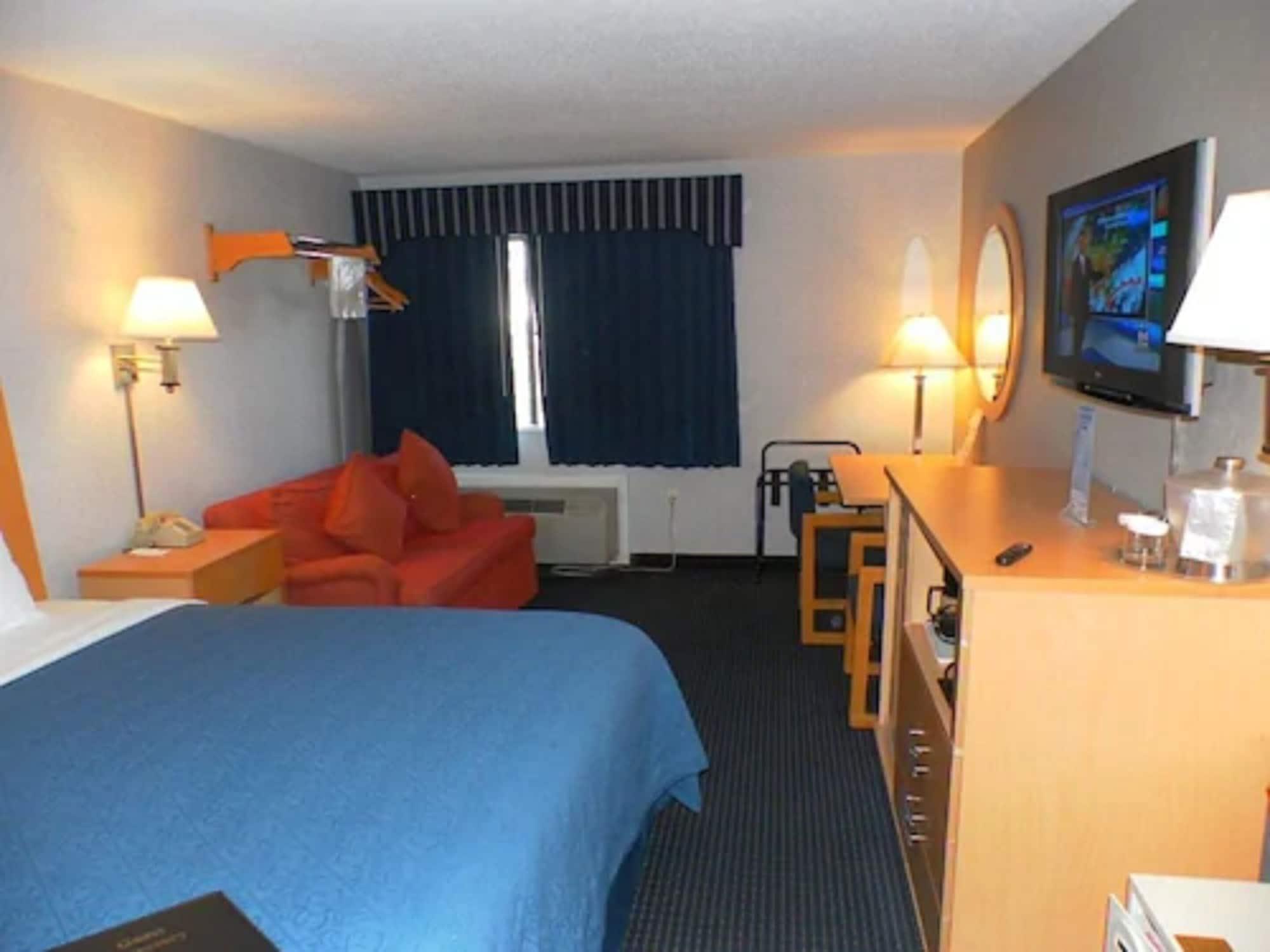 Ambassador Inn And Suites Саут-Ярмут Экстерьер фото