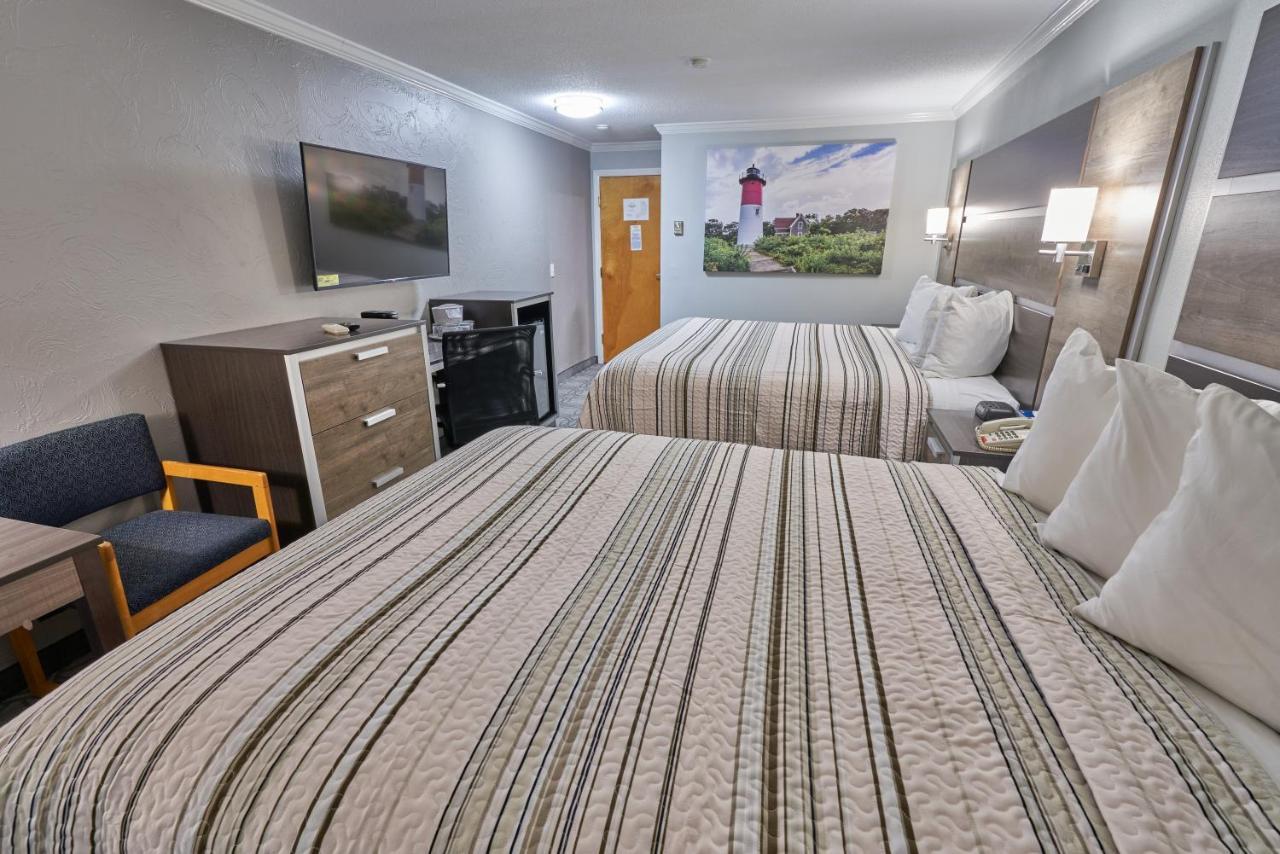 Ambassador Inn And Suites Саут-Ярмут Экстерьер фото